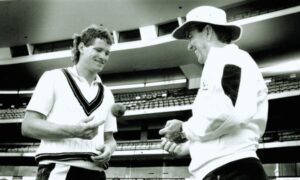 bob simpson Australian cricket lengend died